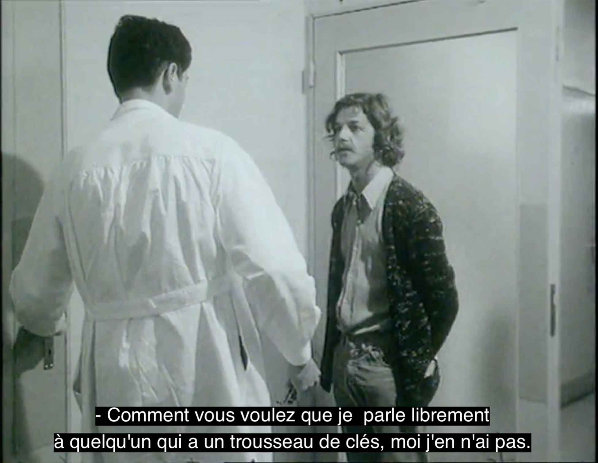 Extrait d'une fiction-documentaire qui raconte l'expérience d'un patient en hôpital psychiatrique. faites que je marche_1958 c_Archives RTS