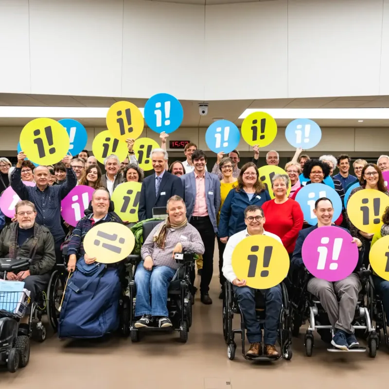 Gruppenbild von der gemeinsamen ausserordentlichen Delegiertenversammlung von Agile und Inclusion Handicap
© Mark Henley / Panos